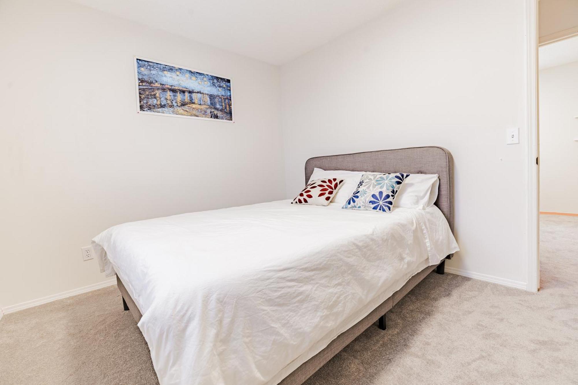Main Floor Suite, 3 Bdr, 4Bd Spacious And Cozy Calgary Zewnętrze zdjęcie